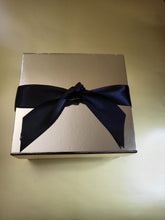 Load image into Gallery viewer, Valentine's Gift Set